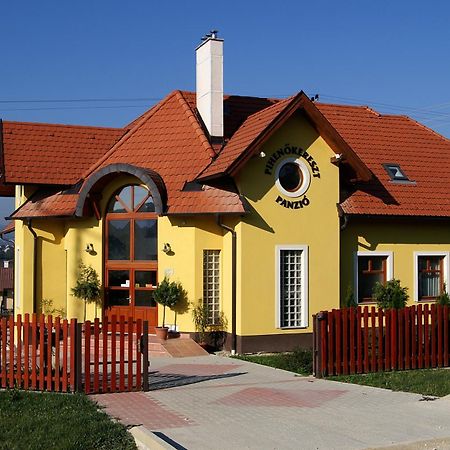 Bed and Breakfast Pihenőkereszt Panzió Ödenburg Exterior foto