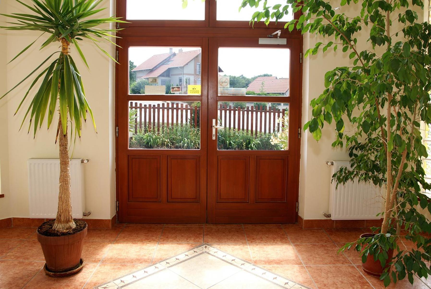 Bed and Breakfast Pihenőkereszt Panzió Ödenburg Exterior foto