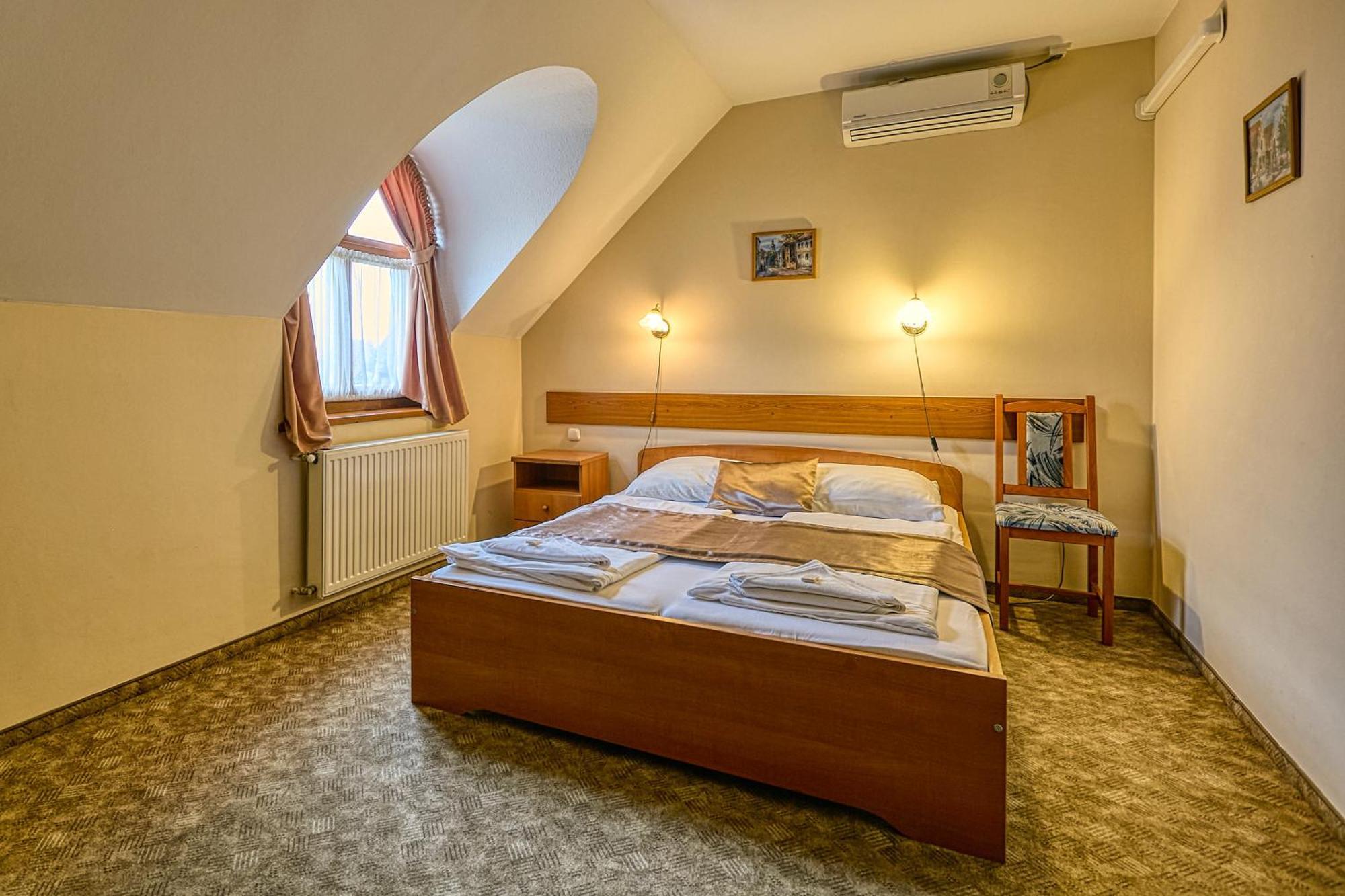 Bed and Breakfast Pihenőkereszt Panzió Ödenburg Exterior foto