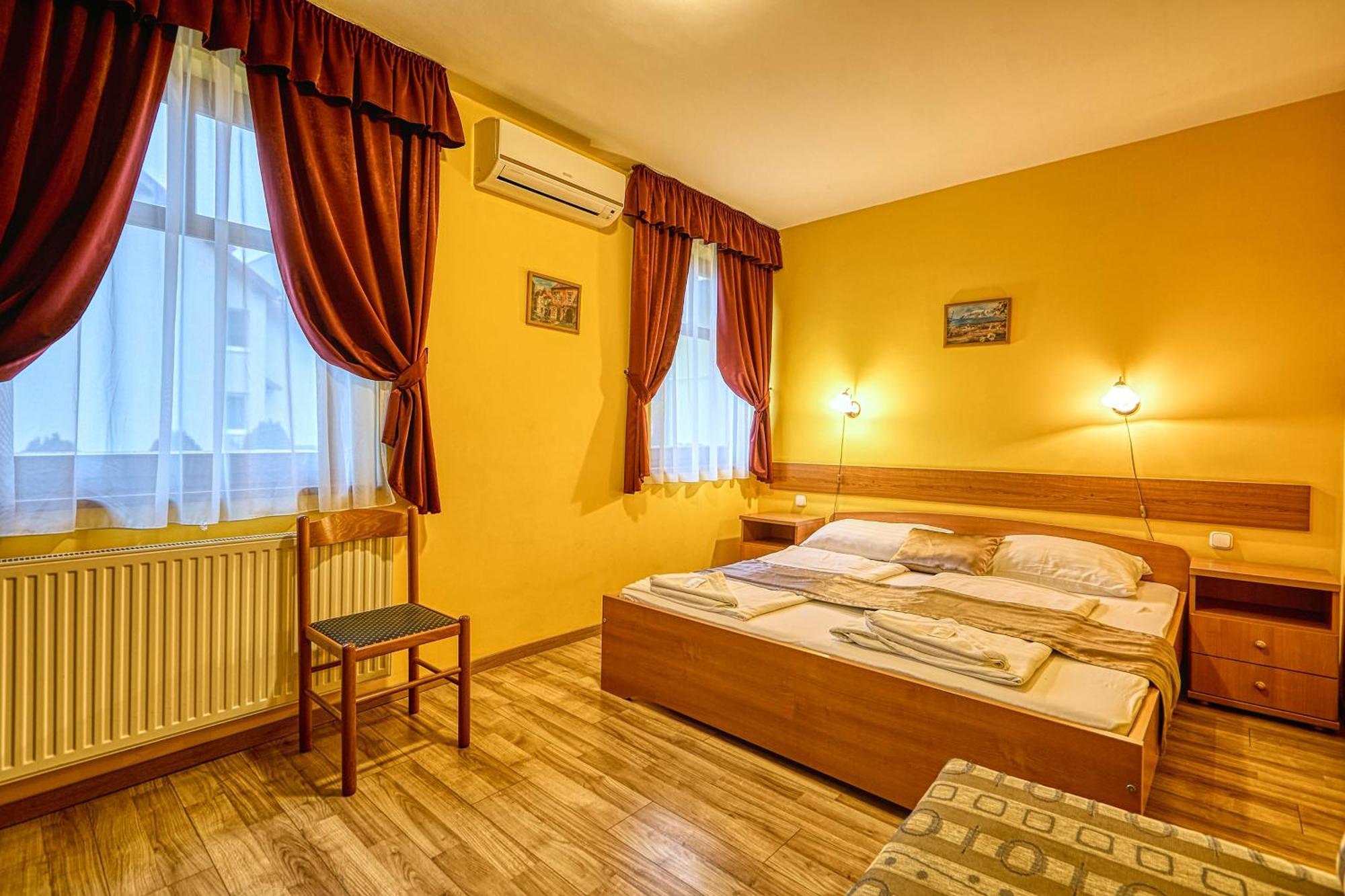 Bed and Breakfast Pihenőkereszt Panzió Ödenburg Exterior foto