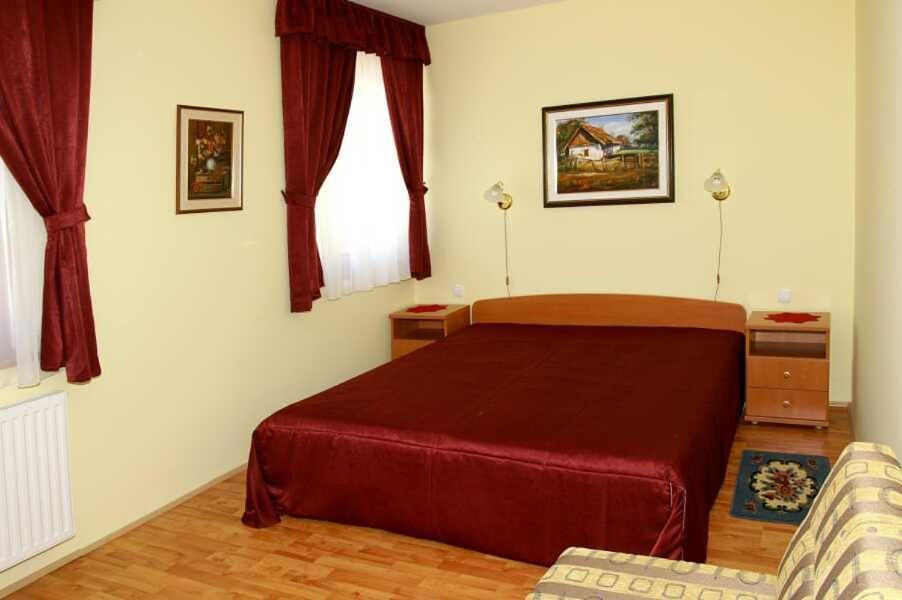 Bed and Breakfast Pihenőkereszt Panzió Ödenburg Zimmer foto