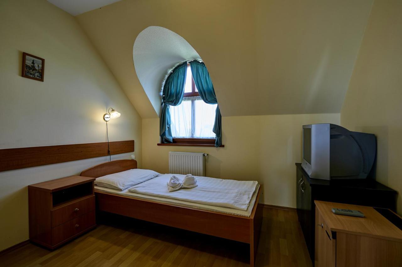 Bed and Breakfast Pihenőkereszt Panzió Ödenburg Exterior foto